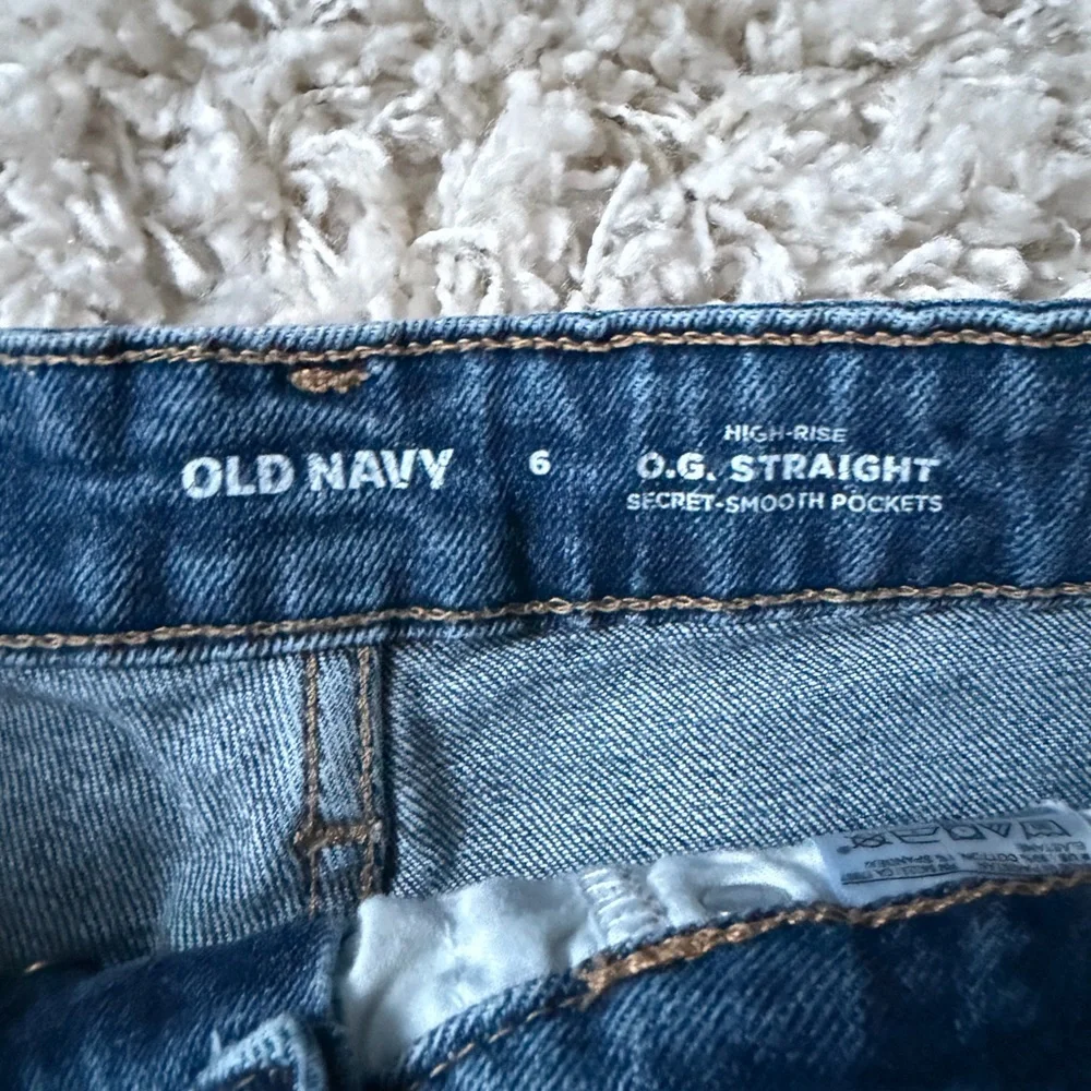 Old Navy Og straight high waisted a thick roll up vintage dark blue Denim Shorts - Picture 4 of 5